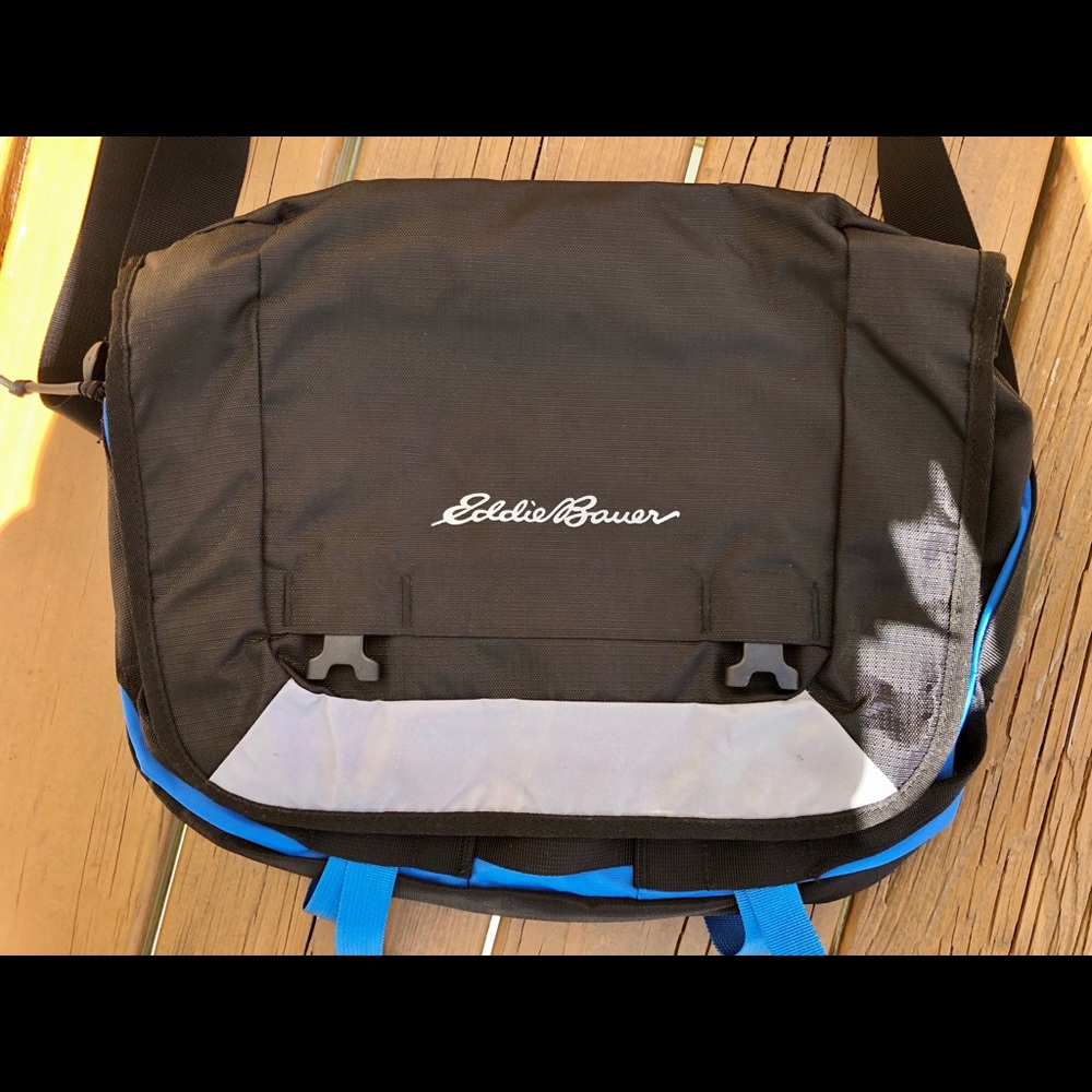 Eddie Bauer laptop crossbody bag